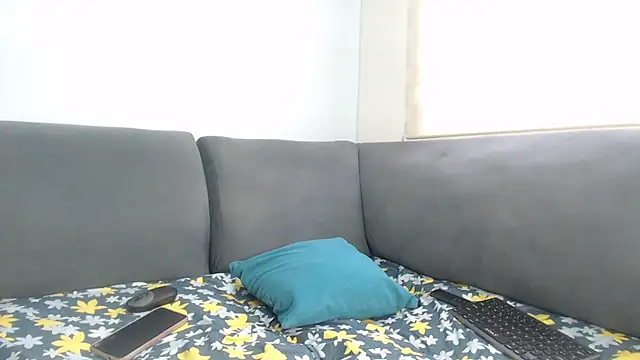 MelissaCooper   online show from 10/06/25, 08:42