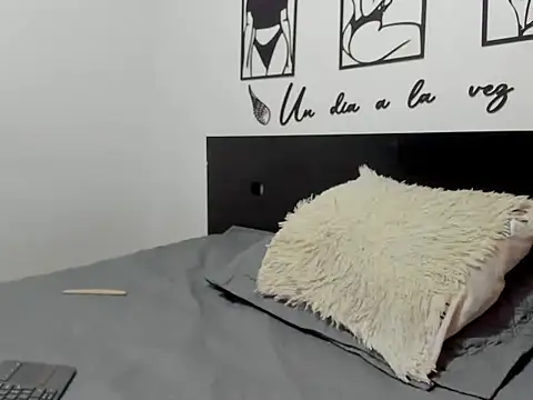 Allison 21  online show from 11/08/25, 03:54