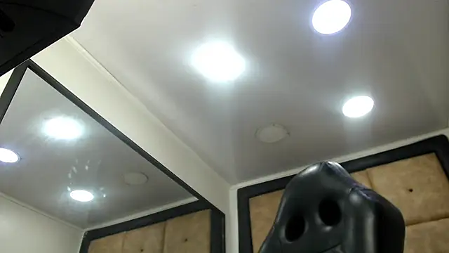 BrindyMichell online show from 09/18/25, 07:39