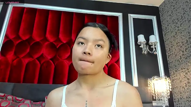 SharonBonet online show from 12/17/25, 11:15