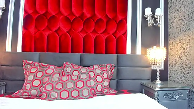 SharonBonet online show from 12/04/25, 12:04