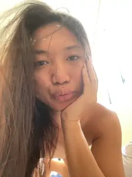 cassie cakes online show from 11/18/25, 01:43