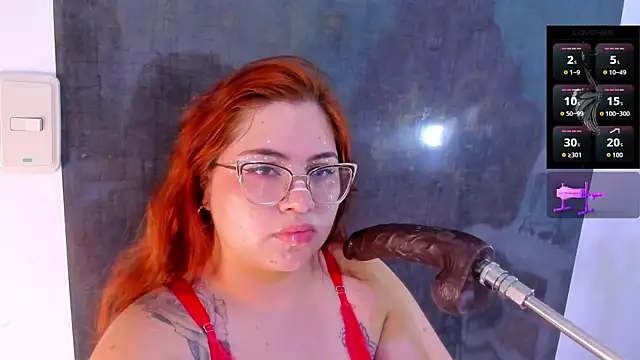 alana glasses online show from 10/17/25, 12:07