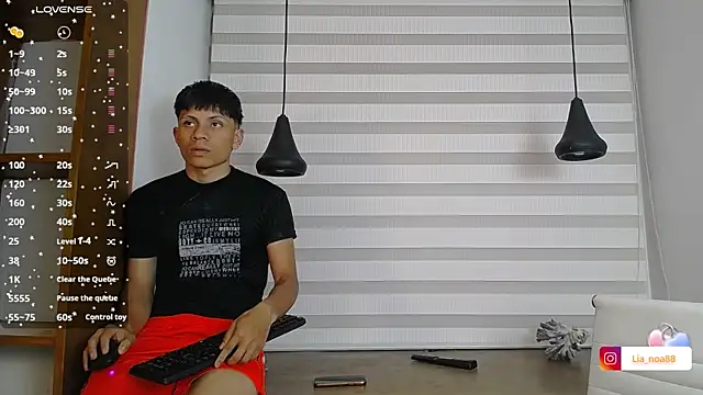 Lia Teen online show from 09/21/25, 01:44