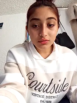Lia Teen online show from 10/11/25, 04:08