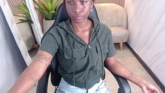 Snapshot of ebony_rose_tf chatting on 09/19/25, 08:24 ebony rose tf online show from 09/19/25, 08:24
