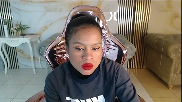 Snapshot of catalina5_s chatting on 02/27/26, 01:11 catalina5 s online show from 02/27/26, 01:11