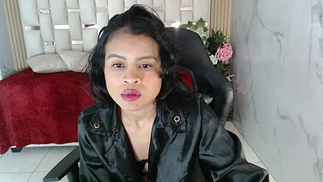 catalina5 s online show from 03/11/26, 03:33