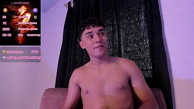 Snapshot of Austin_Cardieff_ chatting on 10/17/25, 07:59 Austin Cardieff online show from 10/17/25, 07:59