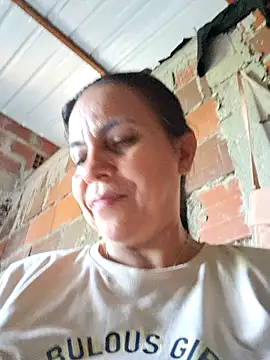 Lucerito-Hot online show from 09/28/25, 02:57