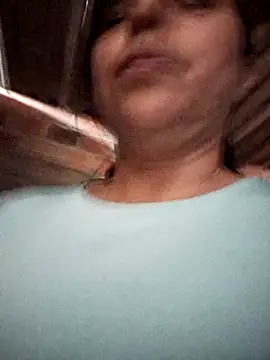 Lucerito-Hot online show from 02/17/26, 05:21