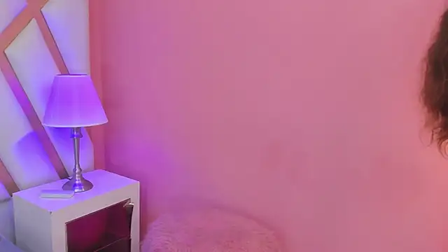 EmmaPetty online show from 09/13/25, 09:04