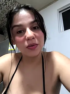 Snapshot of Daniela-rosee chatting on 09/28/25, 12:17 Daniela-rosee online show from 09/28/25, 12:17
