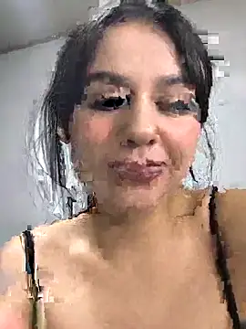 Daniela-rosee online show from 11/27/25, 02:45