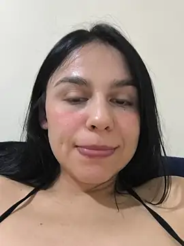Daniela-rosee online show from 05/15/26, 11:03