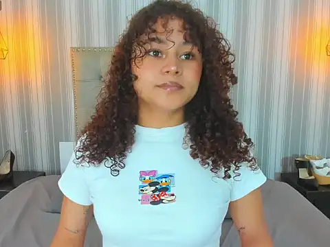 Sofiapassionne online show from 03/10/26, 01:48