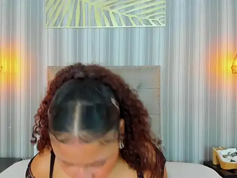 Sofiapassionne online show from 04/06/26, 01:56