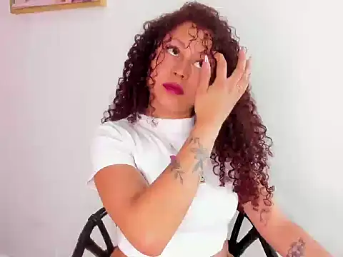 Sofiapassionne online show from 11/23/25, 02:16