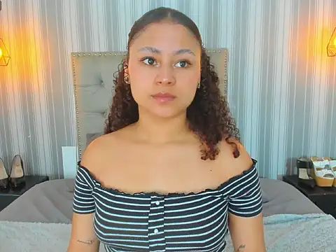 Sofiapassionne online show from 02/25/26, 02:06