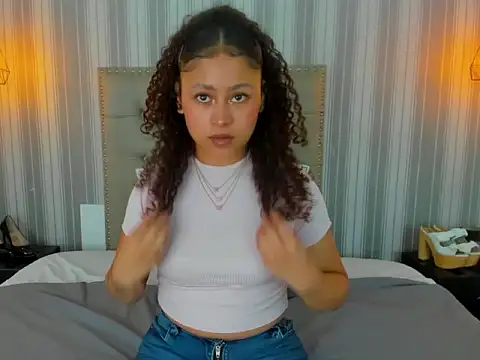 Sofiapassionne online show from 04/14/26, 01:38