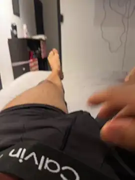 Snapshot of camiloyks chatting on 02/11/26, 01:49 camiloyks online show from 02/11/26, 01:49