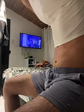 Snapshot of camiloyks chatting on 03/04/26, 03:14 camiloyks online show from 03/04/26, 03:14