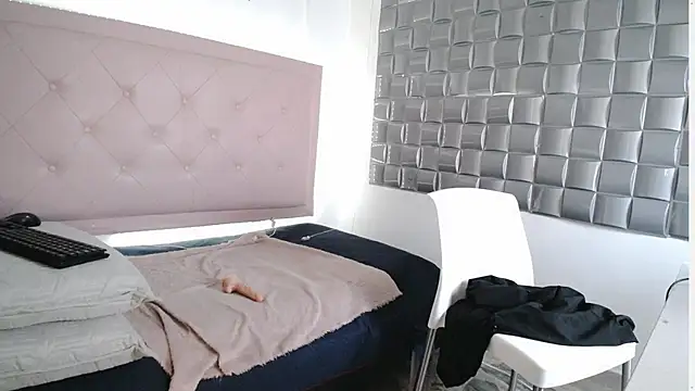 Dulce  Lovee online show from 10/07/25, 11:55