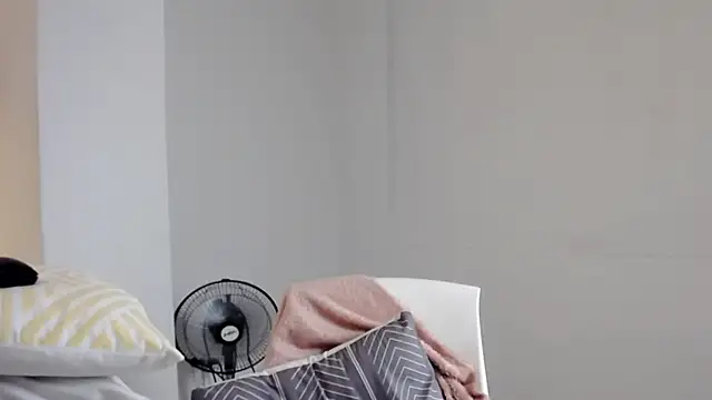 Dulce  Lovee online show from 09/25/25, 11:49