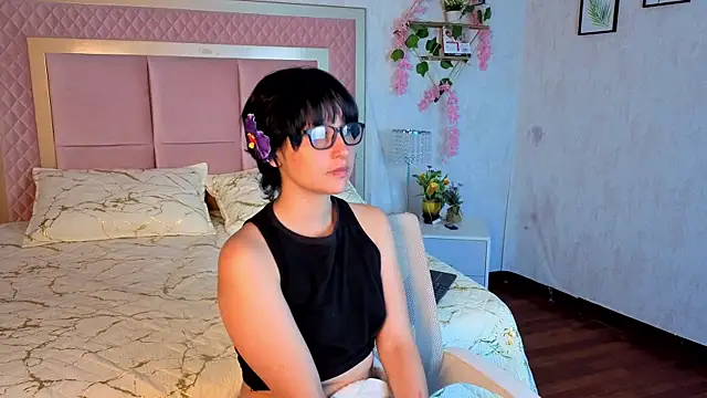 RobinBennett online show from 10/11/25, 04:41