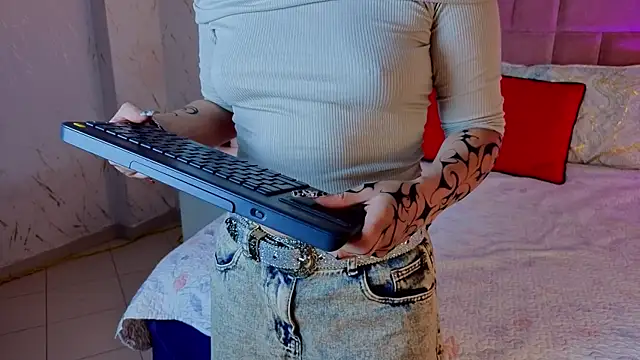 RobinBennett online show from 04/04/26, 01:39