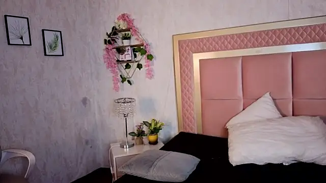 RobinBennett online show from 12/18/25, 12:20