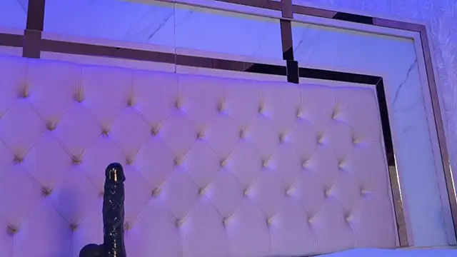 Cameron Hearts online show from 04/23/26, 12:22