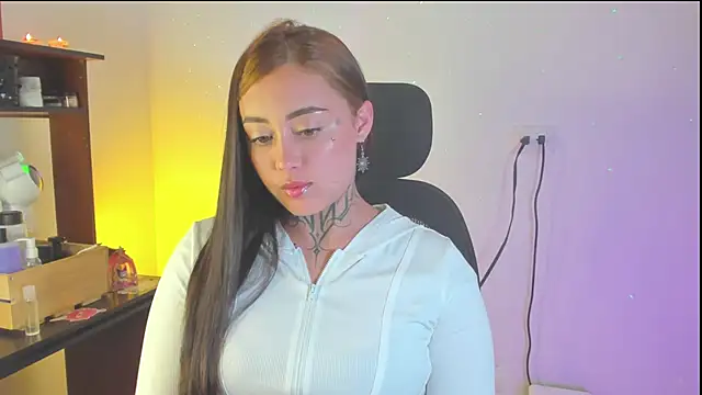 SofiaBermudez online show from 11/05/25, 12:58