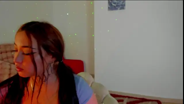 SofiaBermudez online show from 12/17/25, 02:27