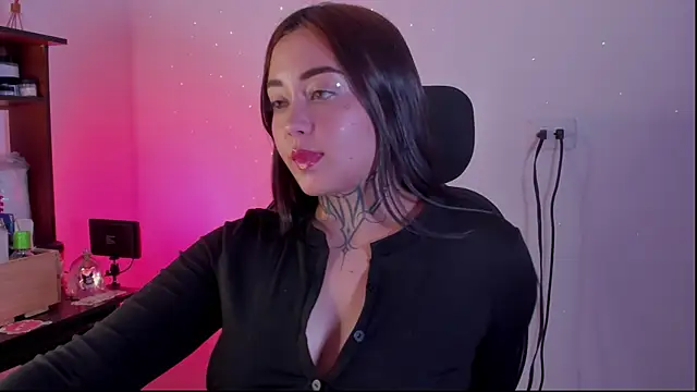 SofiaBermudez online show from 10/14/25, 11:47