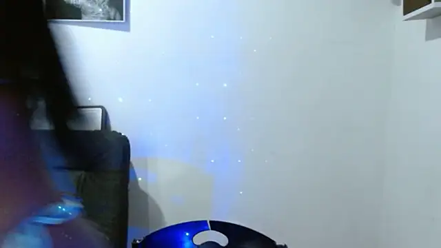 Snapshot of Megan_juicy_ chatting on 10/03/25, 02:15 Megan juicy online show from 10/03/25, 02:15