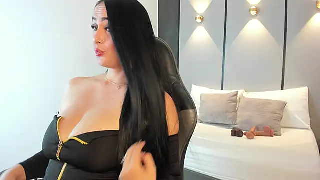 ashly moonn online show from 03/06/26, 12:33