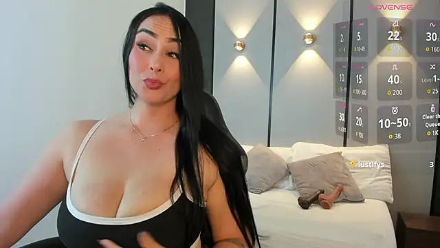 ashly moonn online show from 05/06/26, 12:31