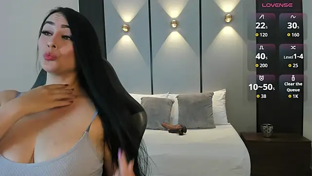 ashly moonn online show from 04/15/26, 12:32