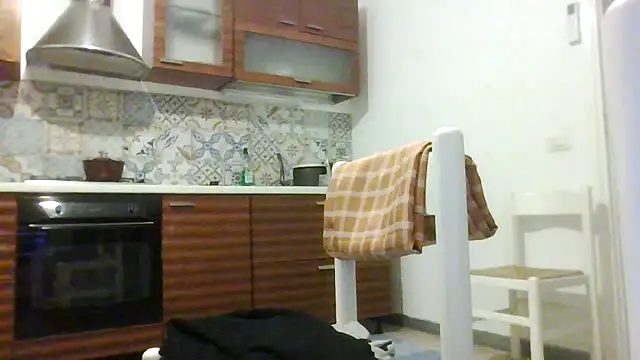 Astrid3 online show from 12/18/25, 07:29