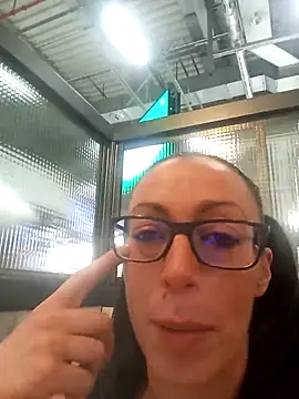 Astrid3 online show from 10/21/25, 04:50