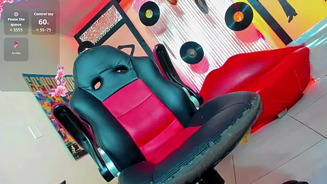 Alondra Campbell online show from 12/18/25, 03:22