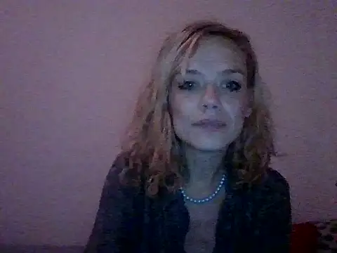 Snapshot of Czech_slut_whore-wife chatting on 09/15/25, 09:37 Czech slut whore-wife online show from 09/15/25, 09:37
