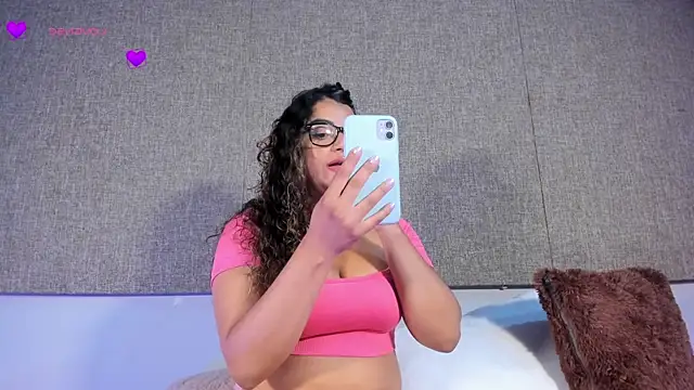 Salomeferreira  online show from 10/30/25, 04:37