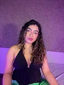 Snapshot of Salomeferreira_ chatting on 09/19/25, 04:44 Salomeferreira online show from 09/19/25, 04:44