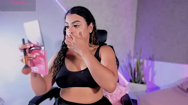 Salomeferreira  online show from 11/15/25, 04:22