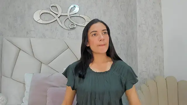 Snapshot of Skylerwhite02 chatting on 11/08/25, 07:50 Skylerwhite02 online show from 11/08/25, 07:50