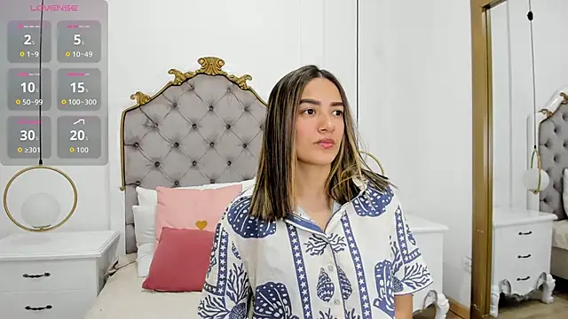 Skylerwhite02 online show from 03/23/26, 03:28