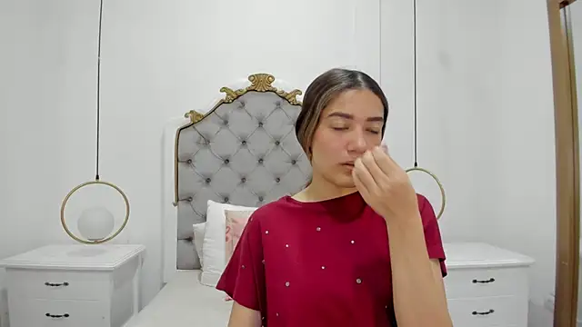 Skylerwhite02 online show from 04/10/26, 03:35