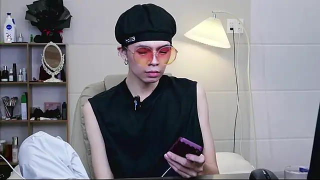 Snapshot of Ozzy_boy86 chatting on 09/10/25, 03:05 Ozzy boy86 online show from 09/10/25, 03:05